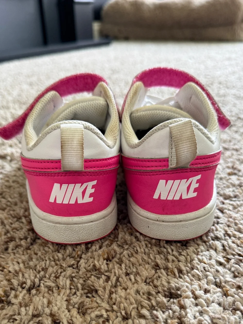 Nike Kids White and Hot Pink Low-Top Sneakers with Velcro Strap